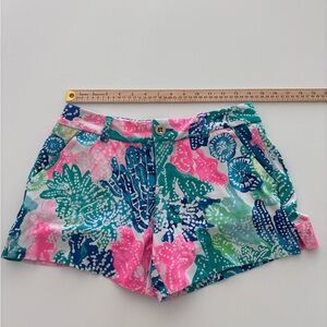 Lilly Pulitzer Size 4 Callahan Stretch Shorts Boho Batik Print